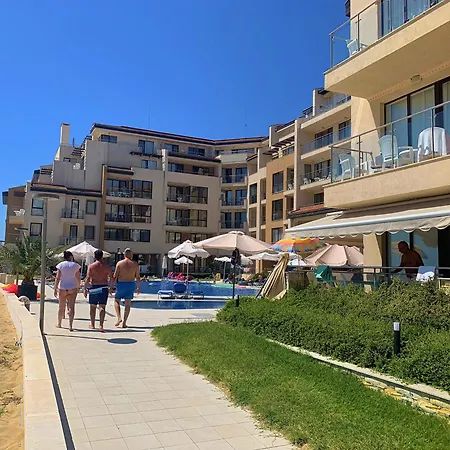 Apartamento C419 Steps From The Obzor